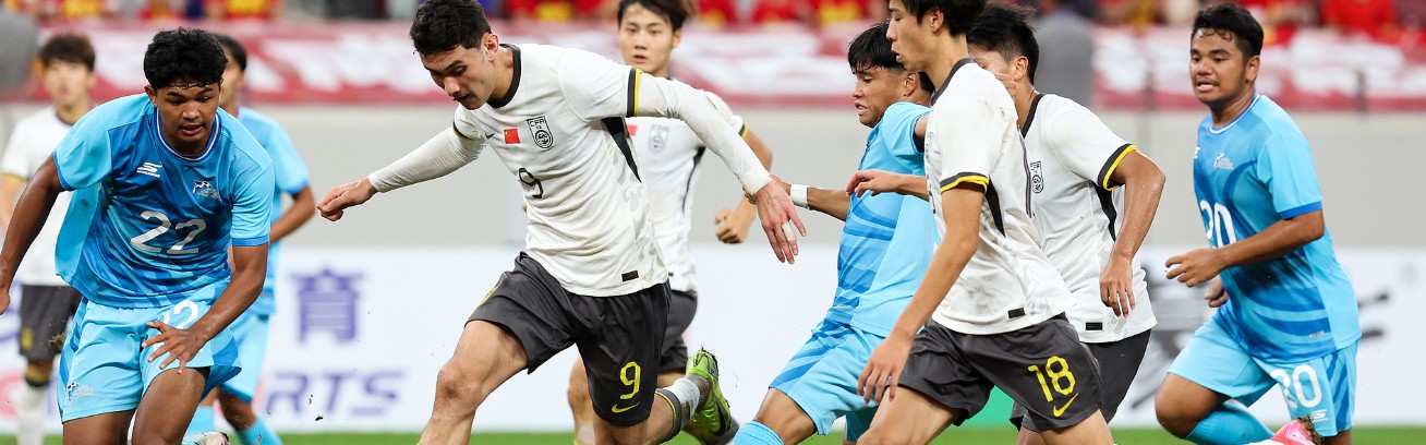 末轮死磕澳大利亚！王钰栋半场造6球，国足10-0全国人口仅6万弱旅